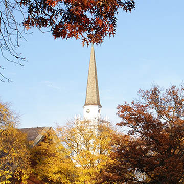 Photo of the Campbell Memorial Chapel on Shadyside Campus in the fall